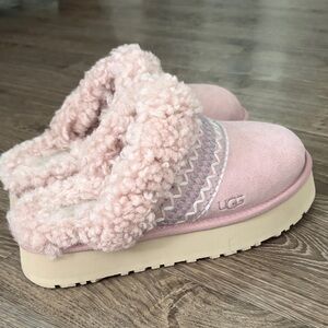 **BRAND NEW*
UGG DISQUETTE ATHERSON ROSE GREY SUEDE WOMEN'S SLIPPERS SIZE US 8